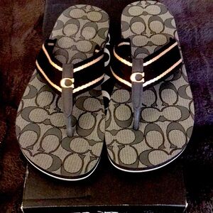 Coach New ! Zoe Webbed Flip Flop black and grey in box never worn size 6